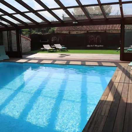 Holiday home 18eme Renove Avec Piscine Couverte, Terrasse, Loisirs Et Wifi - 6 Pers. - Fr-1-426-432 *