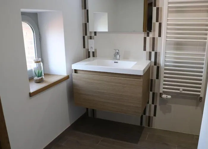 18ème Rénové Avec Piscine Couverte, Terrasse, Loisirs Et Wifi – 6 Pers. - Fr-1-426-432 Hébergement de vacances