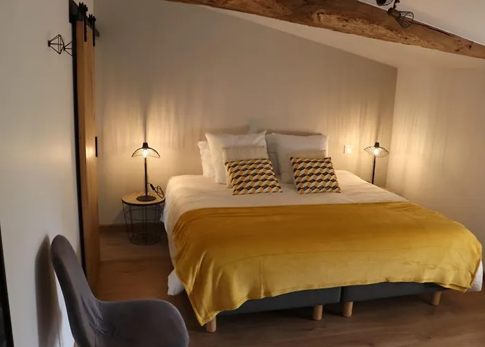 18ème Rénové Avec Piscine Couverte, Terrasse, Loisirs Et Wifi – 6 Pers. - Fr-1-426-432 * Les Herbiers